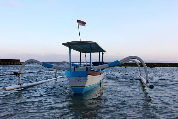 Charter Boat Nusa Lembongan